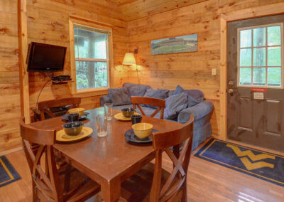 Mountaineer Cabin - Living and Dining